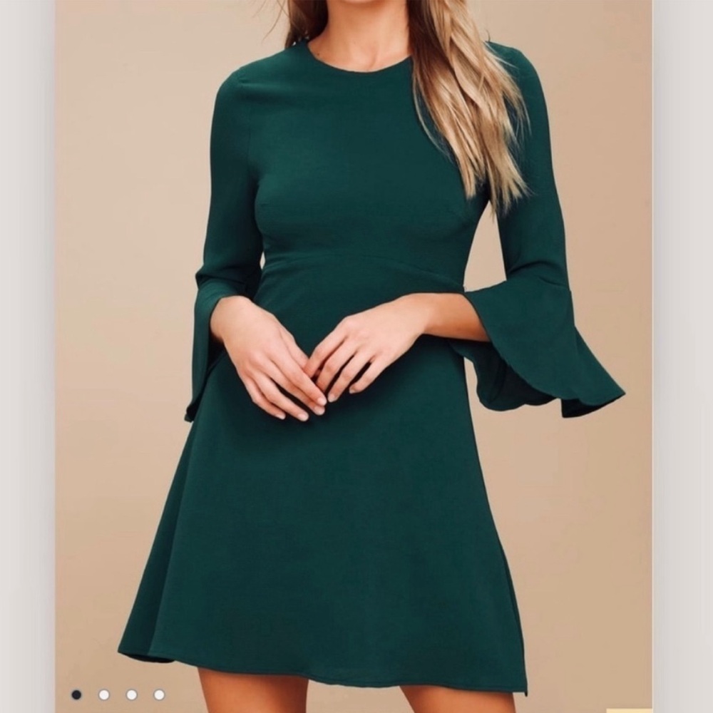 Lulus Green Bell Sleeve Dress Size S